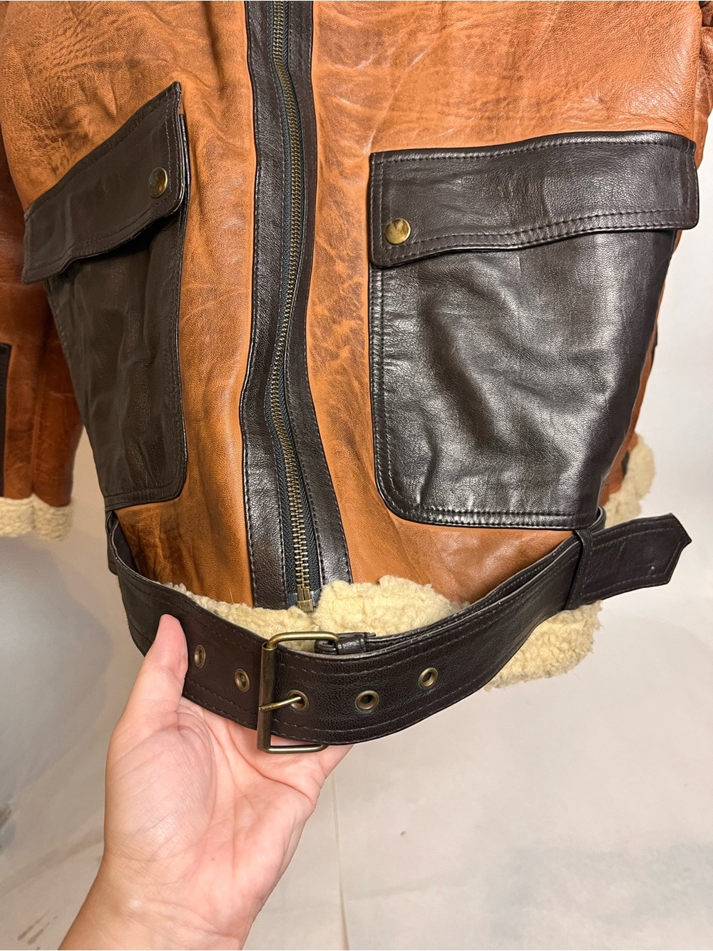 Sherpa-Lined Brown Leather Jacket - Picture 7 of 9